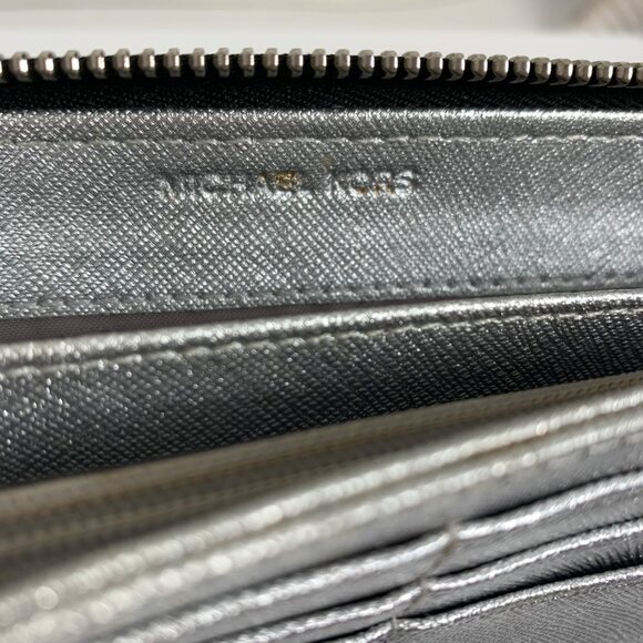 Michael Michael Kors Jet Set Travel Continental Wallet - Silver - Picture 13 of 15